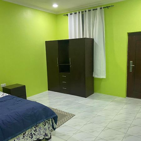 Oneworld Guesthouse & Events Centre 아크라 외부 사진
